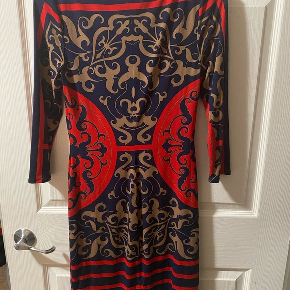 Cache medium dress - Picture 2 of 2